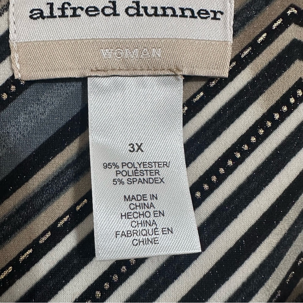 Alfred Dunner 3X NWT Chevron Top w/ Necklace 3/4 Sleeve Plus Size - Picture 8 of 11